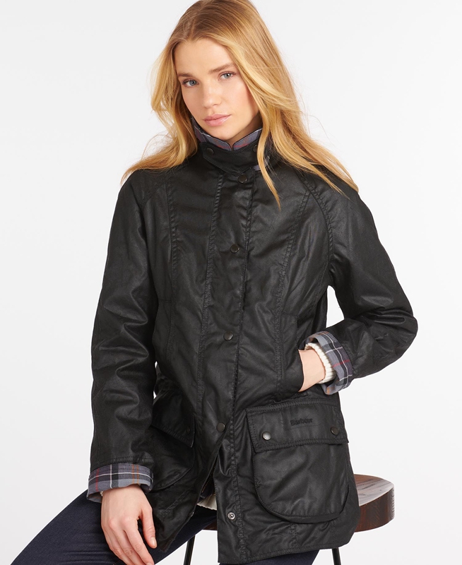 Barbour Beadnell® Women\'s Waxed Jackets Black | 571632-VYX